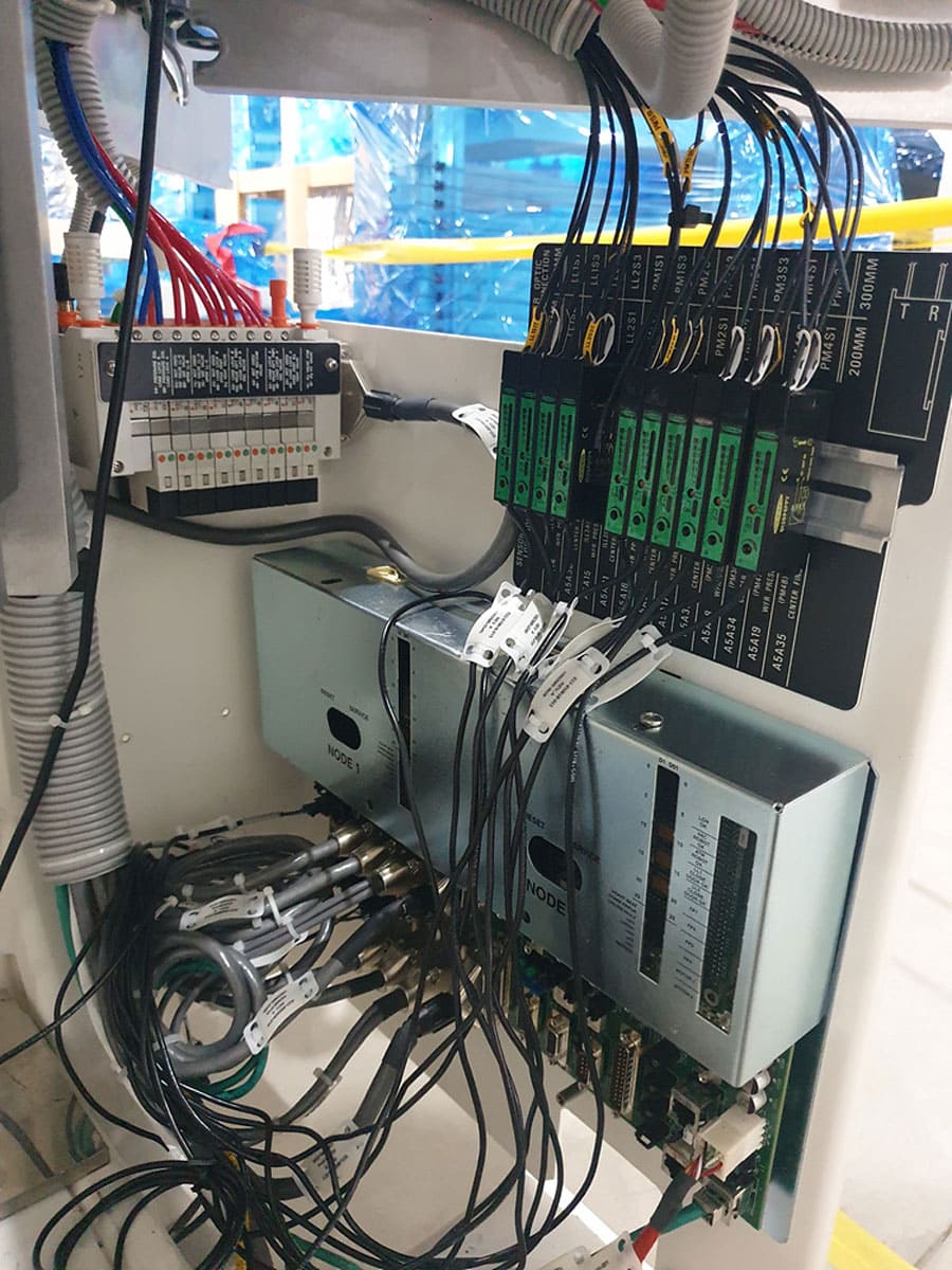 Used 2004 Lam Research 2300 Flex45 RIE Oxide 3 Chambers