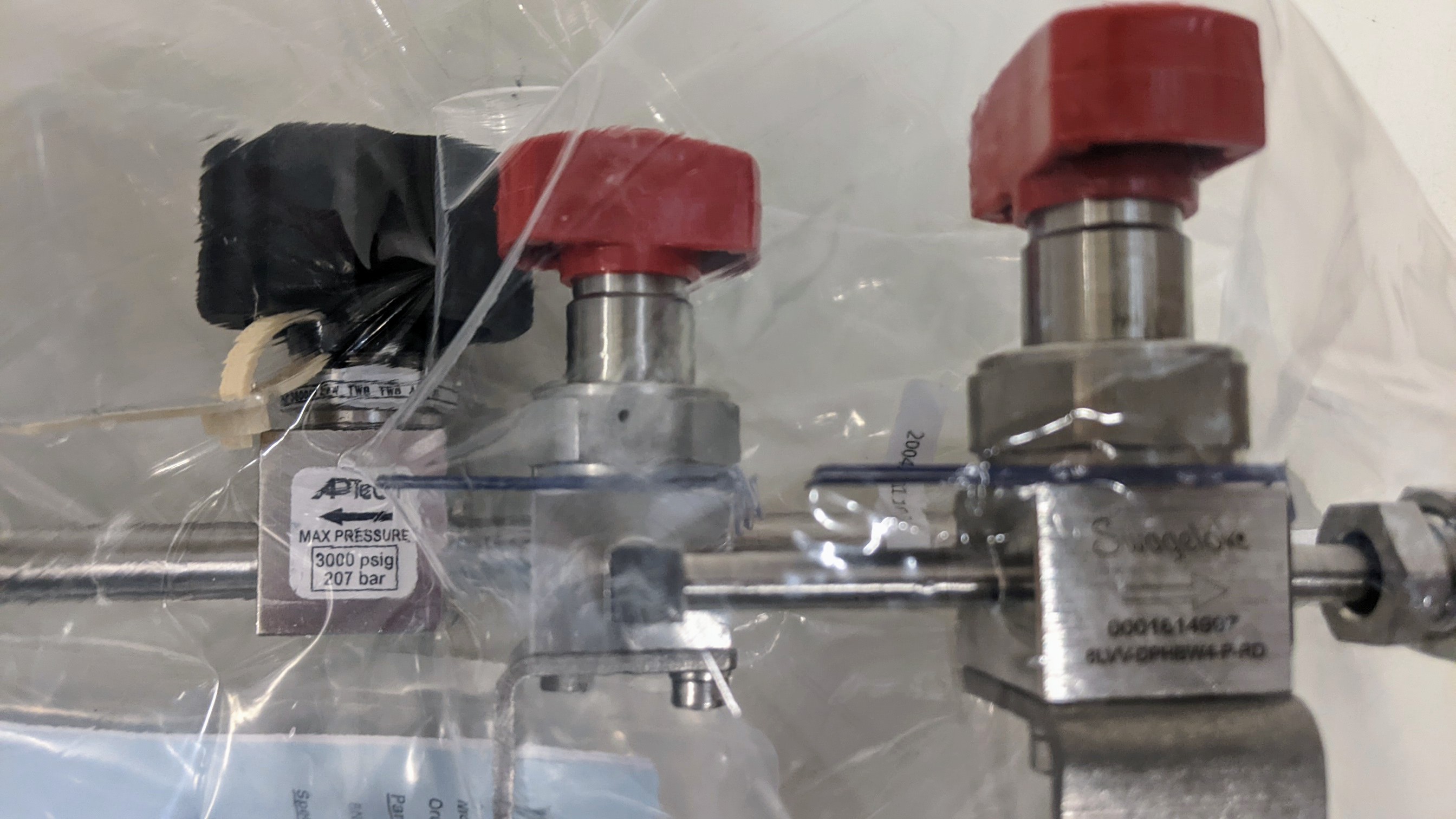 Used Versum Materials - AP Tech H2/N2 HFS High Press SideA MV2,V2,V13