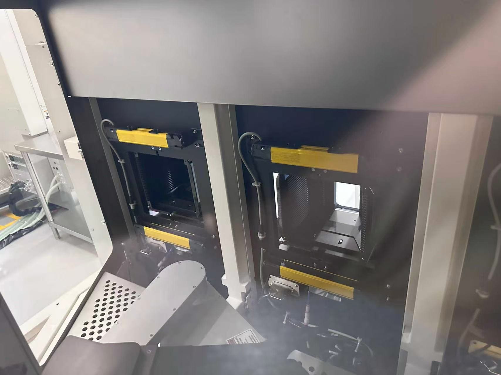 Used 2023 LAM 2300 3 Chambers Etch System Including Exelan Flex45 Dielectric Etch Chamber