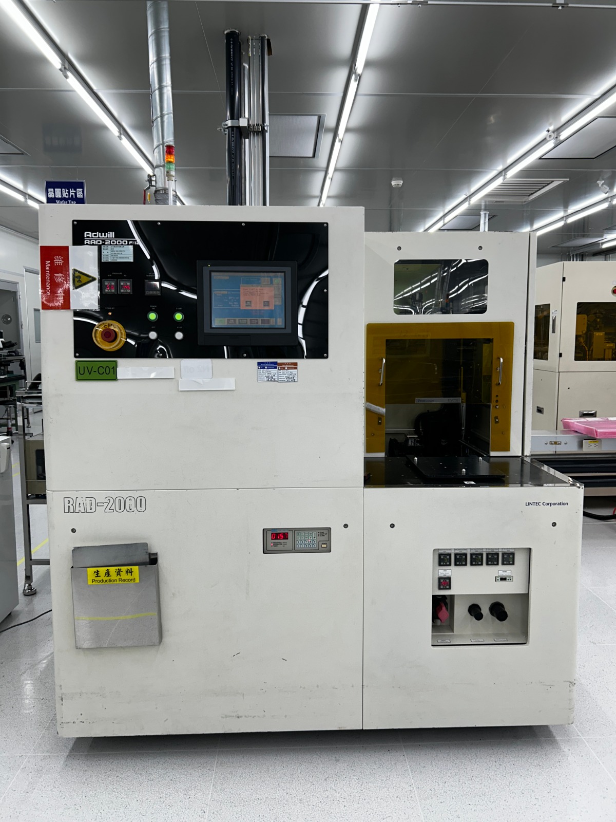 Used 2006 Lintec 2000F/12 wafer mounter