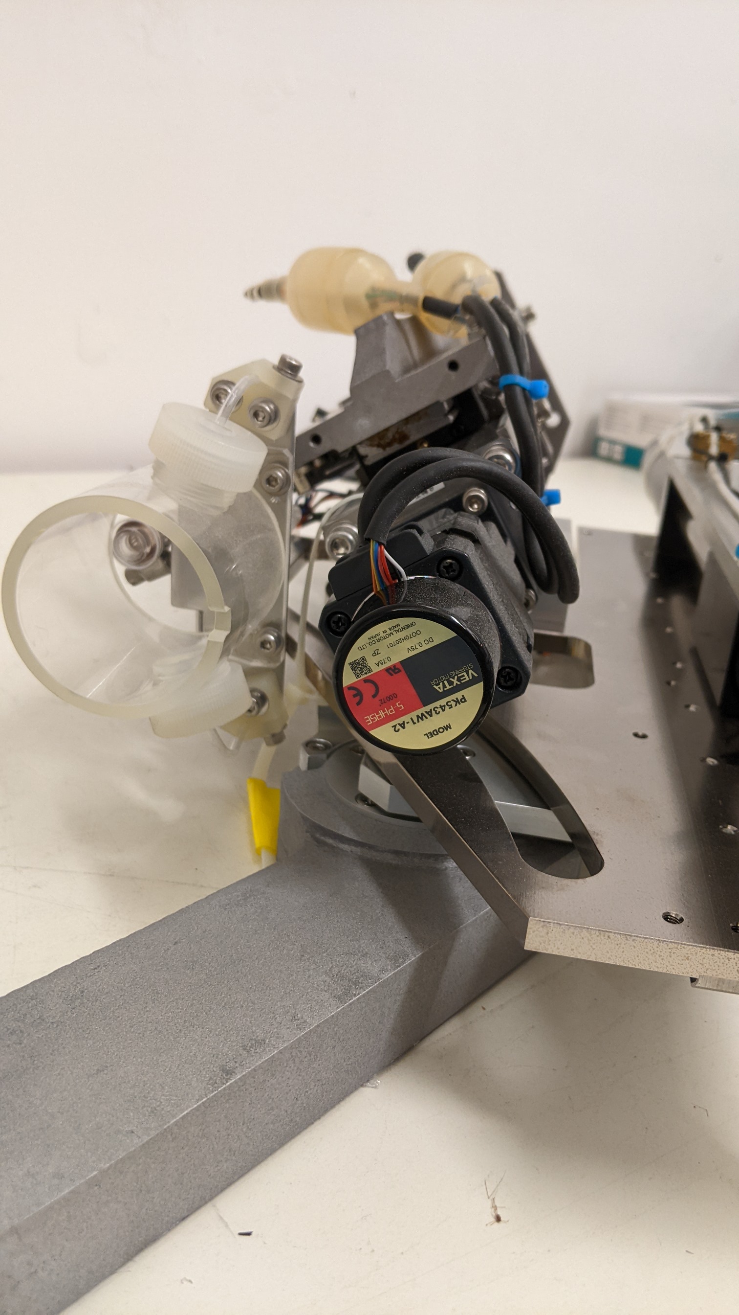 Used SCREEN CKD Brush Cylinder assembly