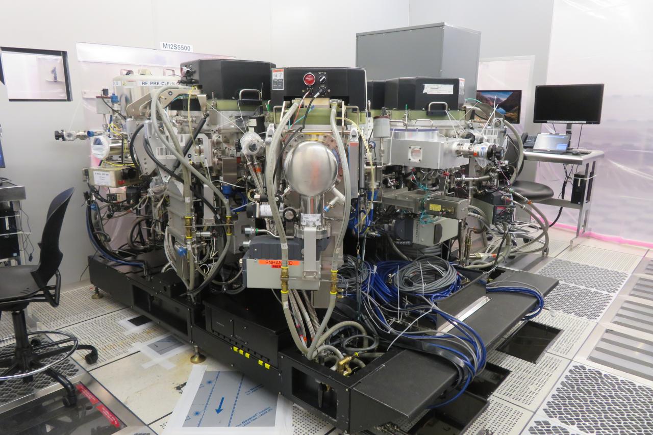 Used AMAT Endura 5500 Front-End Metallization