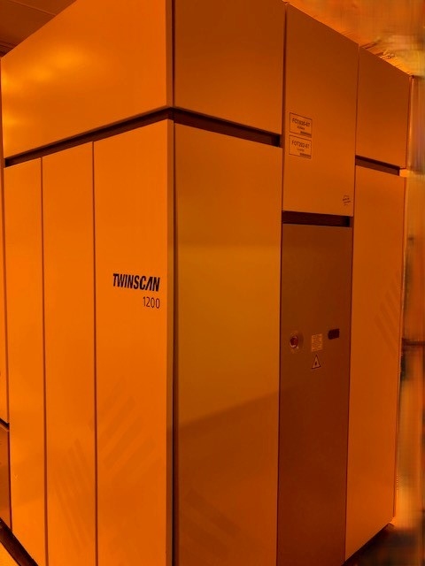 Used 2003 ASML AT1200B