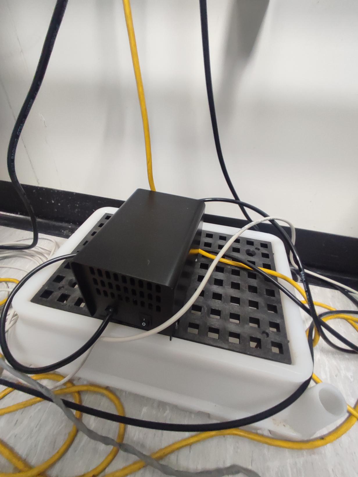 Used CASCADE MICROTECH RF probe station