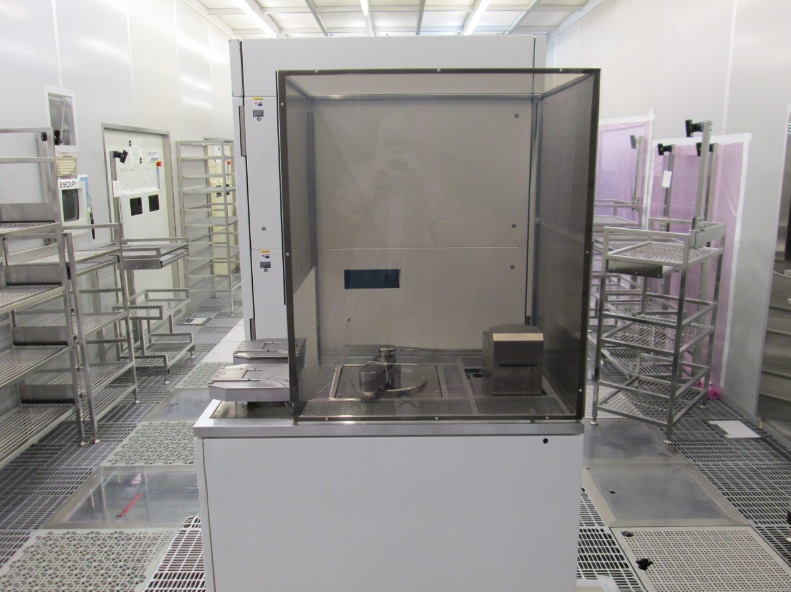 Used 2000 KLA- Tencor AIT II