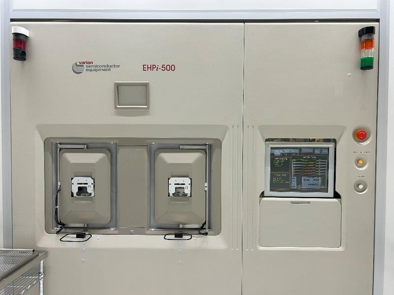 Used 2000 Varian E500 EHPi Medium Current Implanter