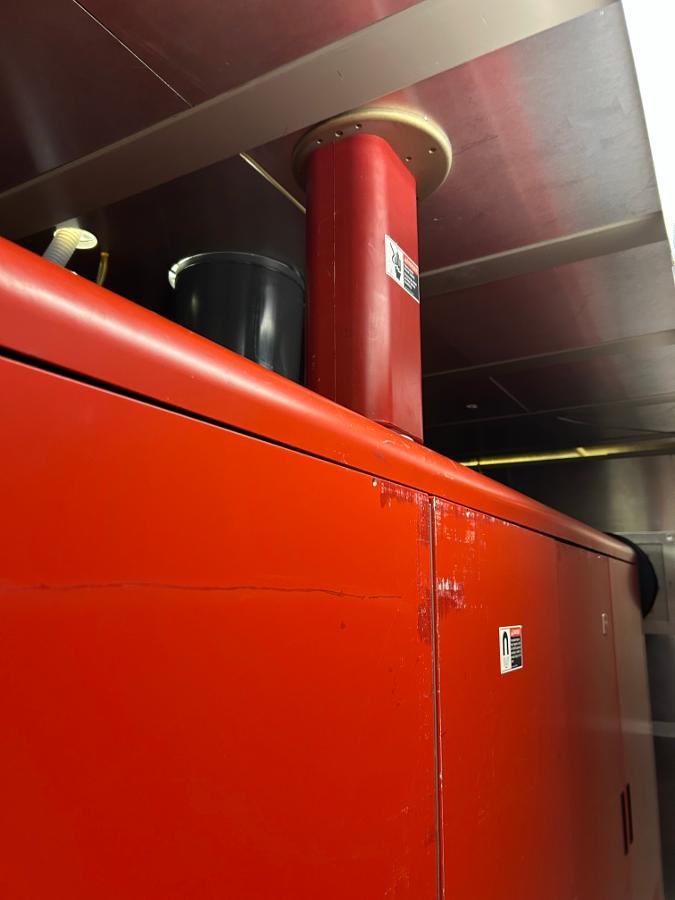 Used 2000 Varian E500 EHP Medium Current Implanter