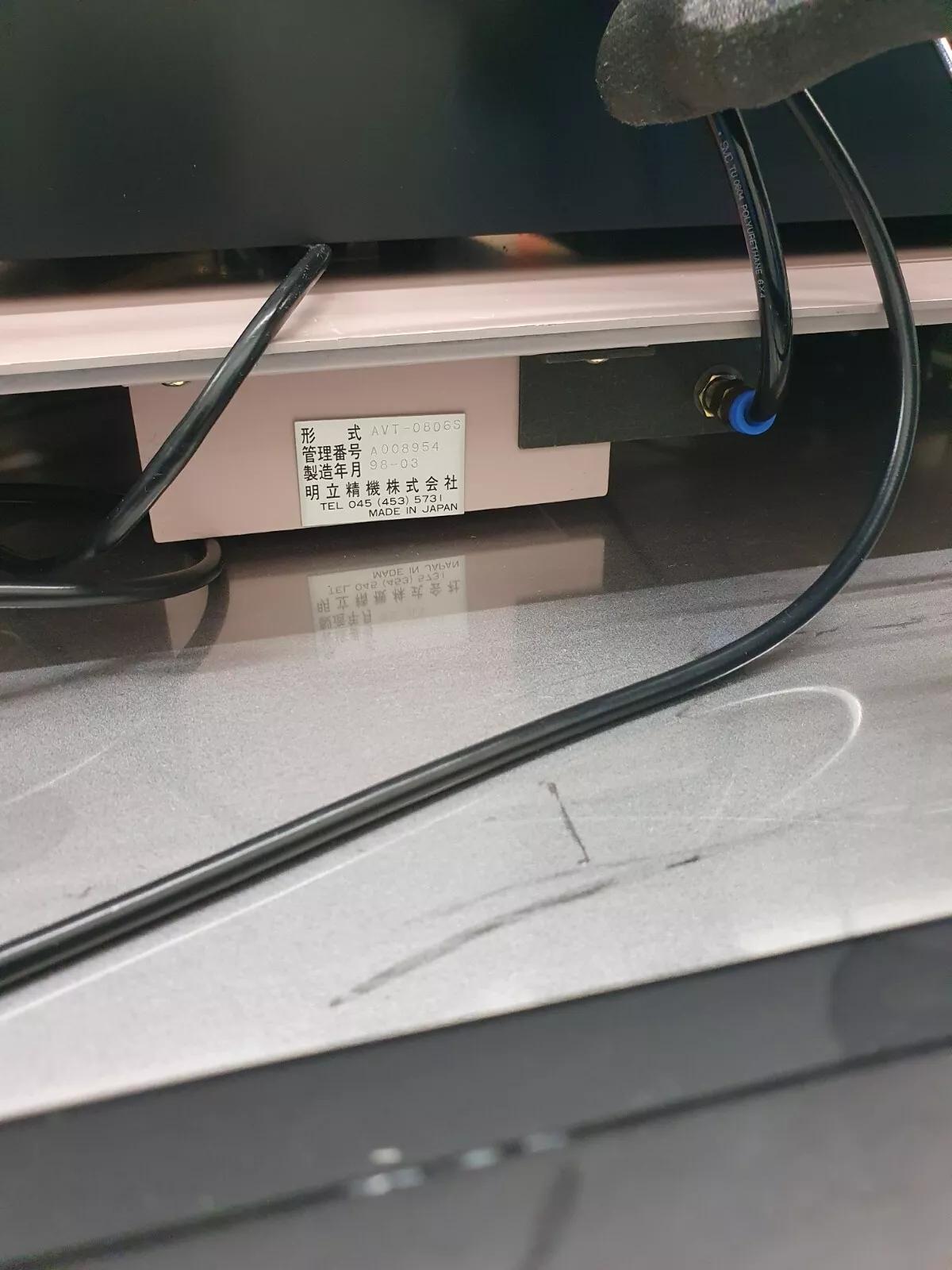 Used 1998 IWATSU ST-0505 Thickness meter