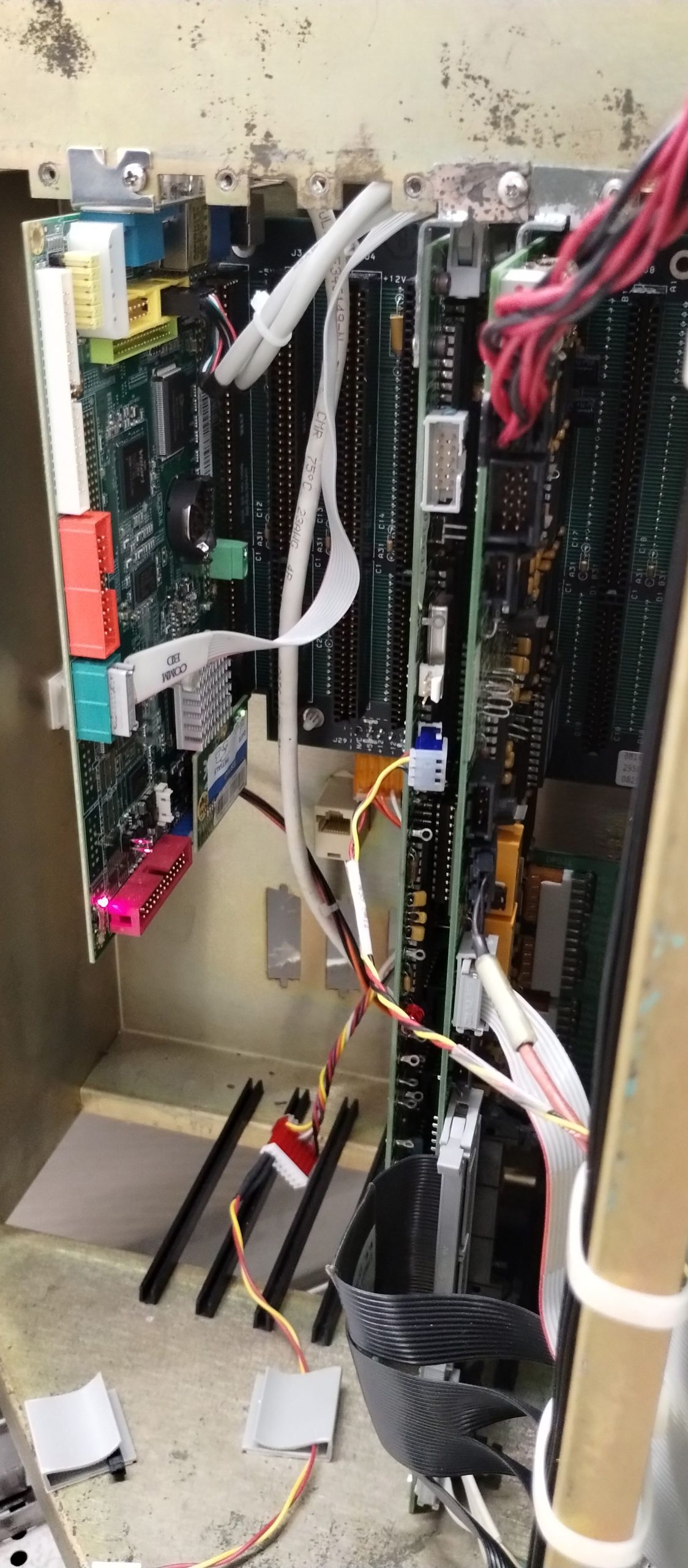 Used 1992 KLA-Tencor Surfscan 6200 Surface Defect Inspection System