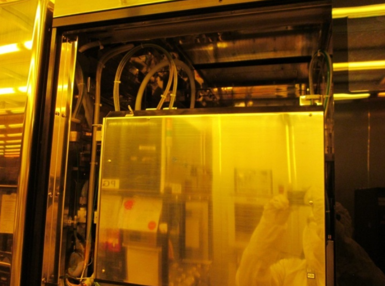 Used 1998 TEL CLEAN TRACK ACT 8 SINGLE BLOCK