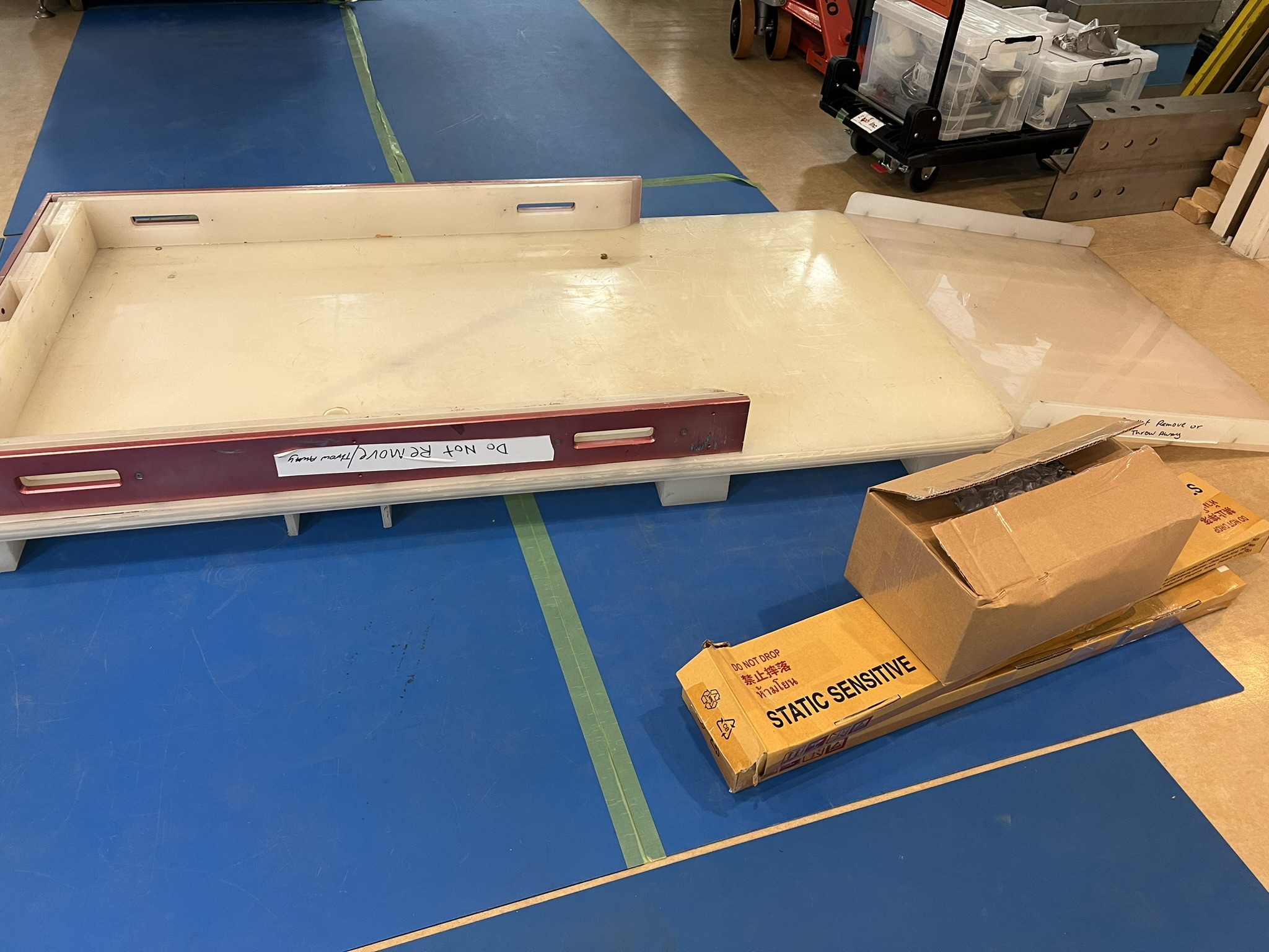 Used KLA 2138 XP Dual open cassette for 200mm