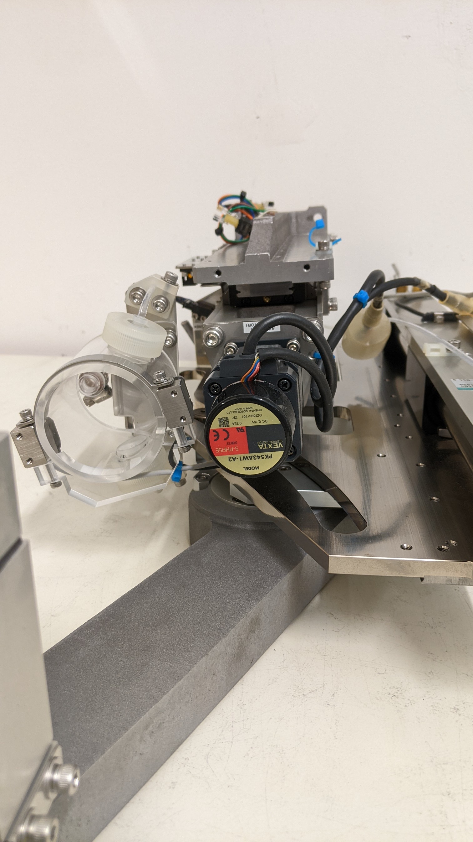 Used SCREEN CKD Brush Cylinder assembly