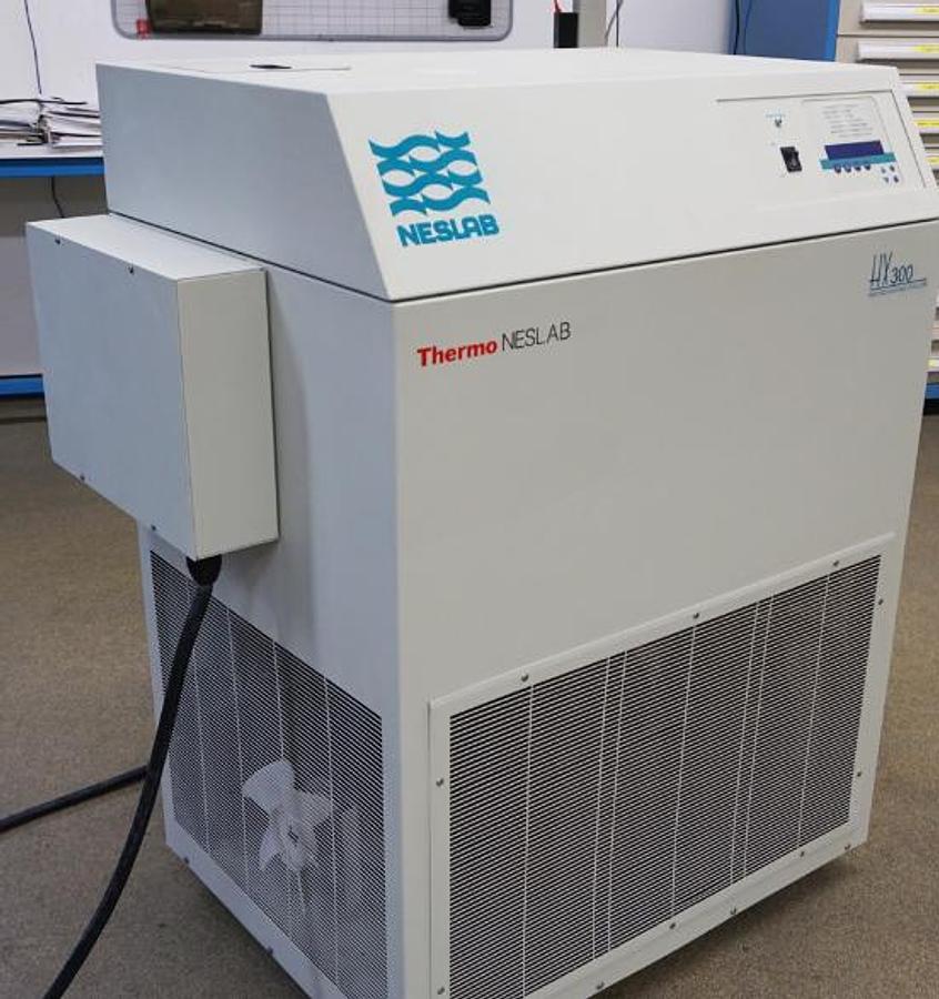 Used Thermo Neslab HX+300 chiller 34,100 BTU's (10KW) with TU-3 turbine pump 6gpm@ 60psi