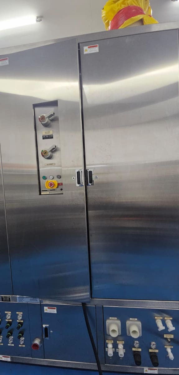 Refurbished 2005 Semitool Storm II Box Washer