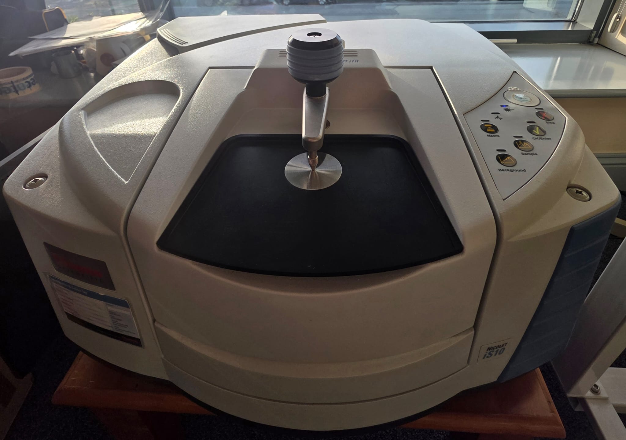 Used Thermo  IS10 FTIR Smart ATR