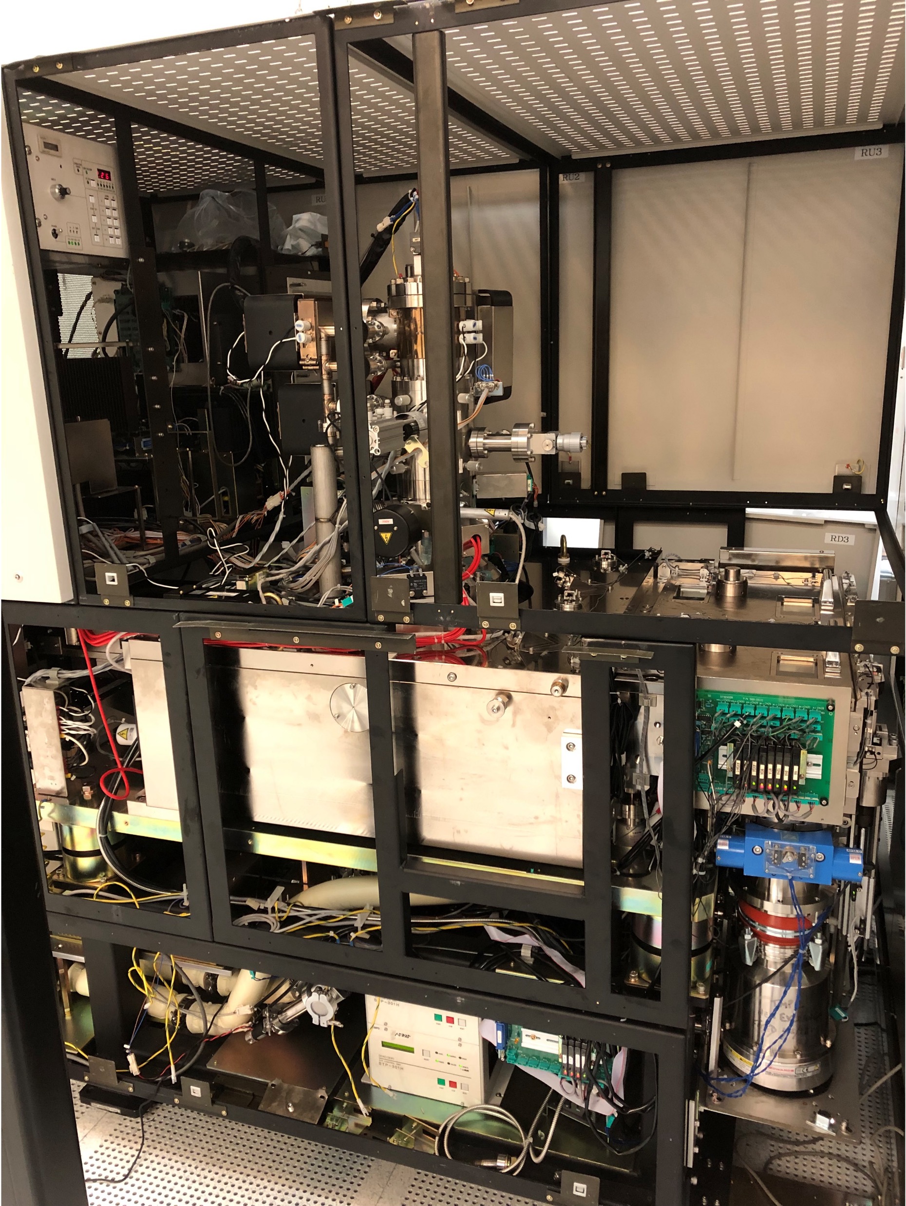 Used 2001 Hitachi S-9300 CD-SEM