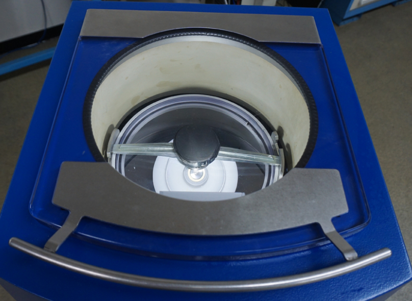 Used 2014 Hauschild Speedmixer (Flacktek) 400.2 VAC-P planetary mixer