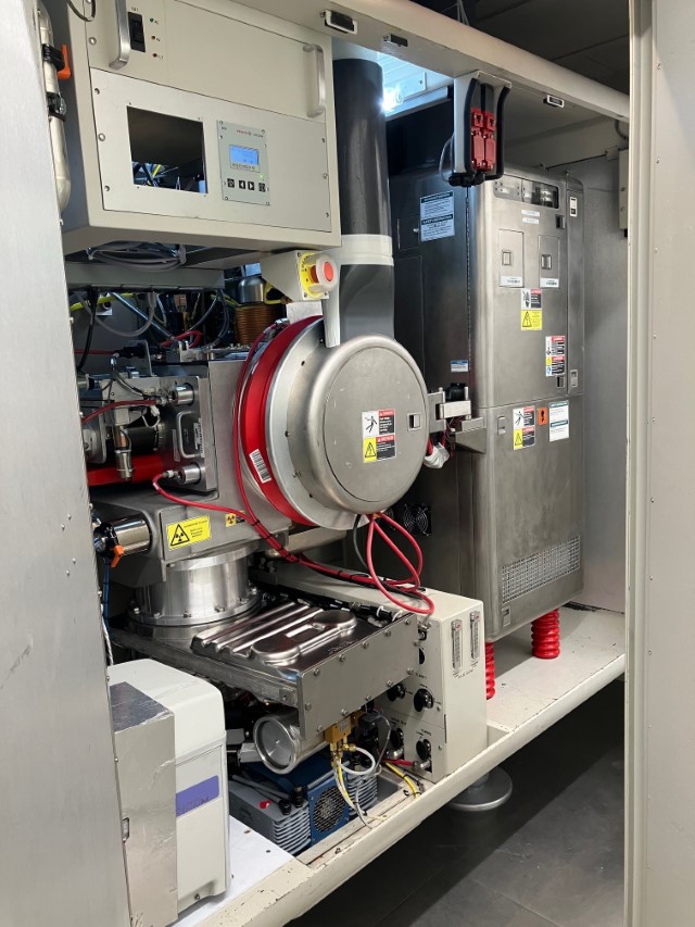 Used 2000 Varian VIIsion 200+