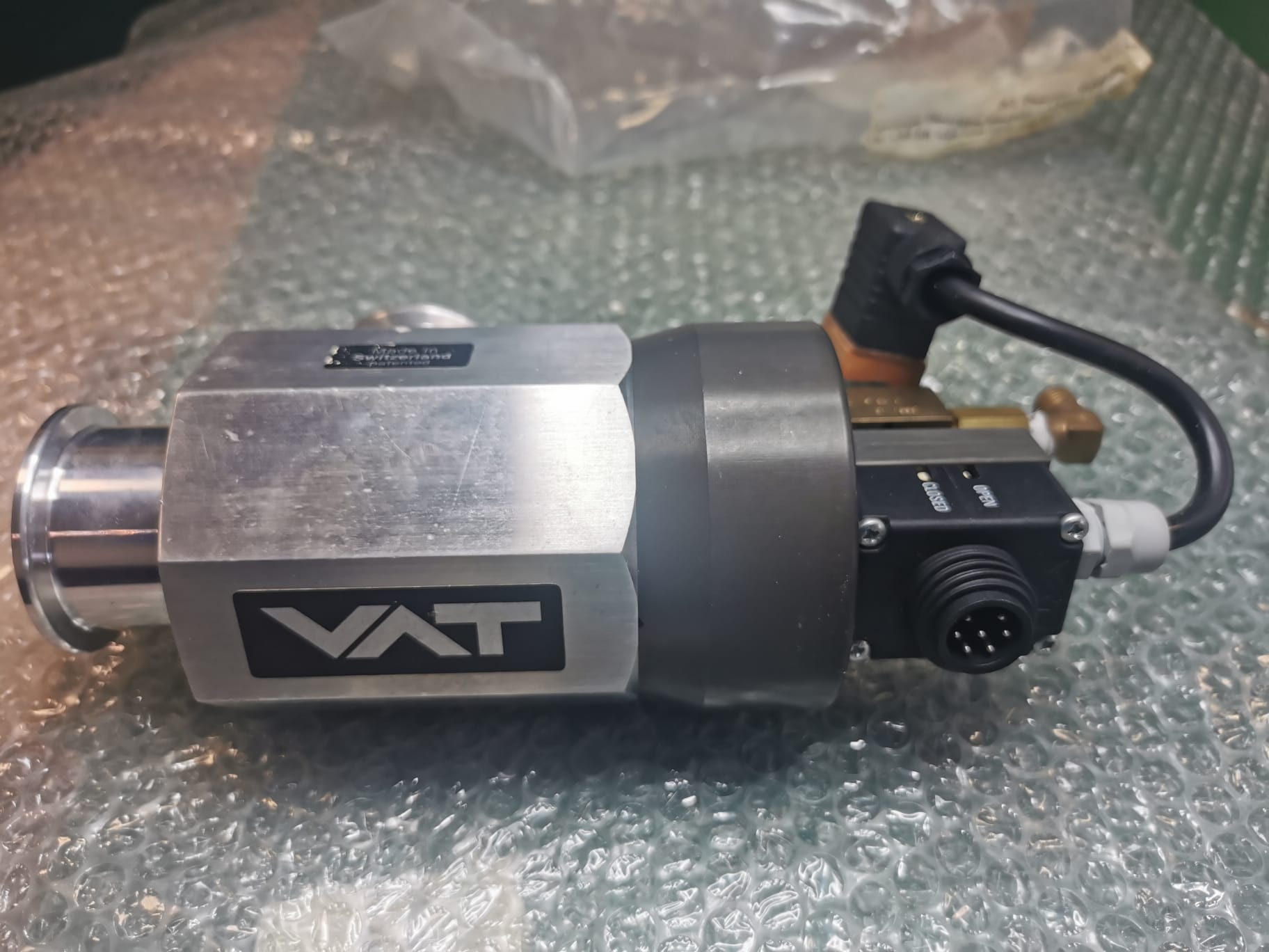 Used Eaton Nova 6200AV VAT Valve 26333-KA41