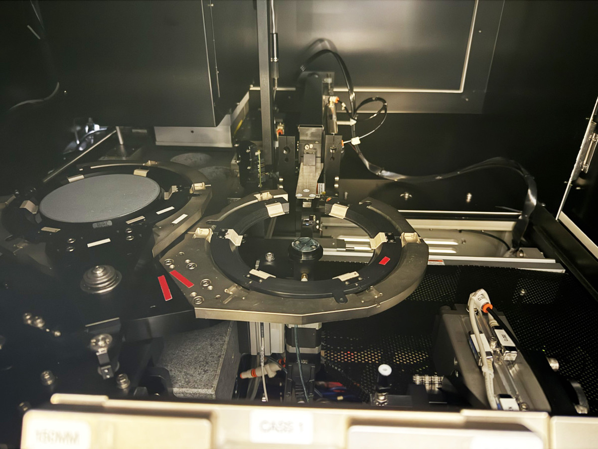 Used 2011 KLA TENCOR Candela 8620 Wafer Inspection System