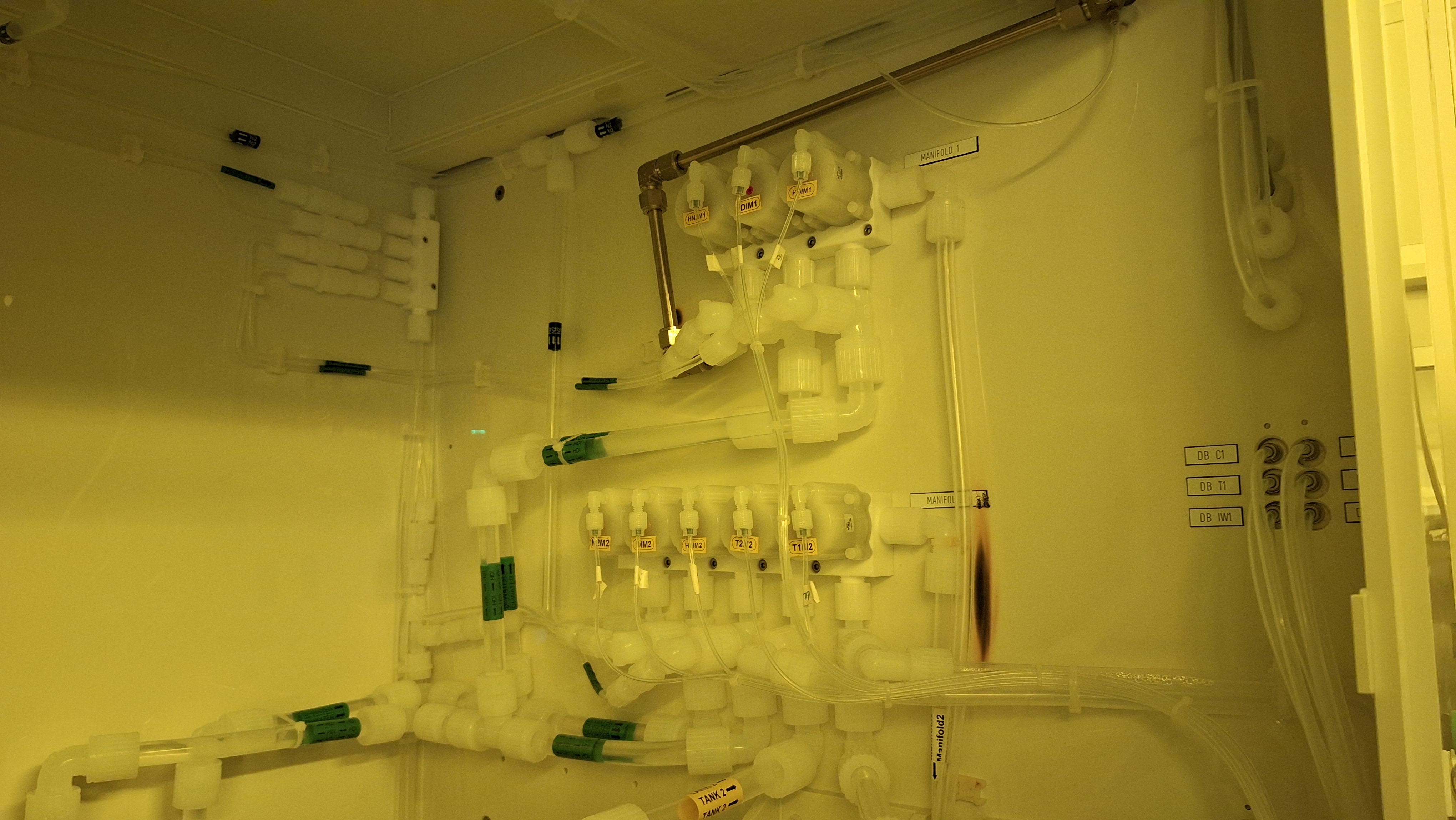 Used 2011 Siconnex SAT200-50W Wet Etching