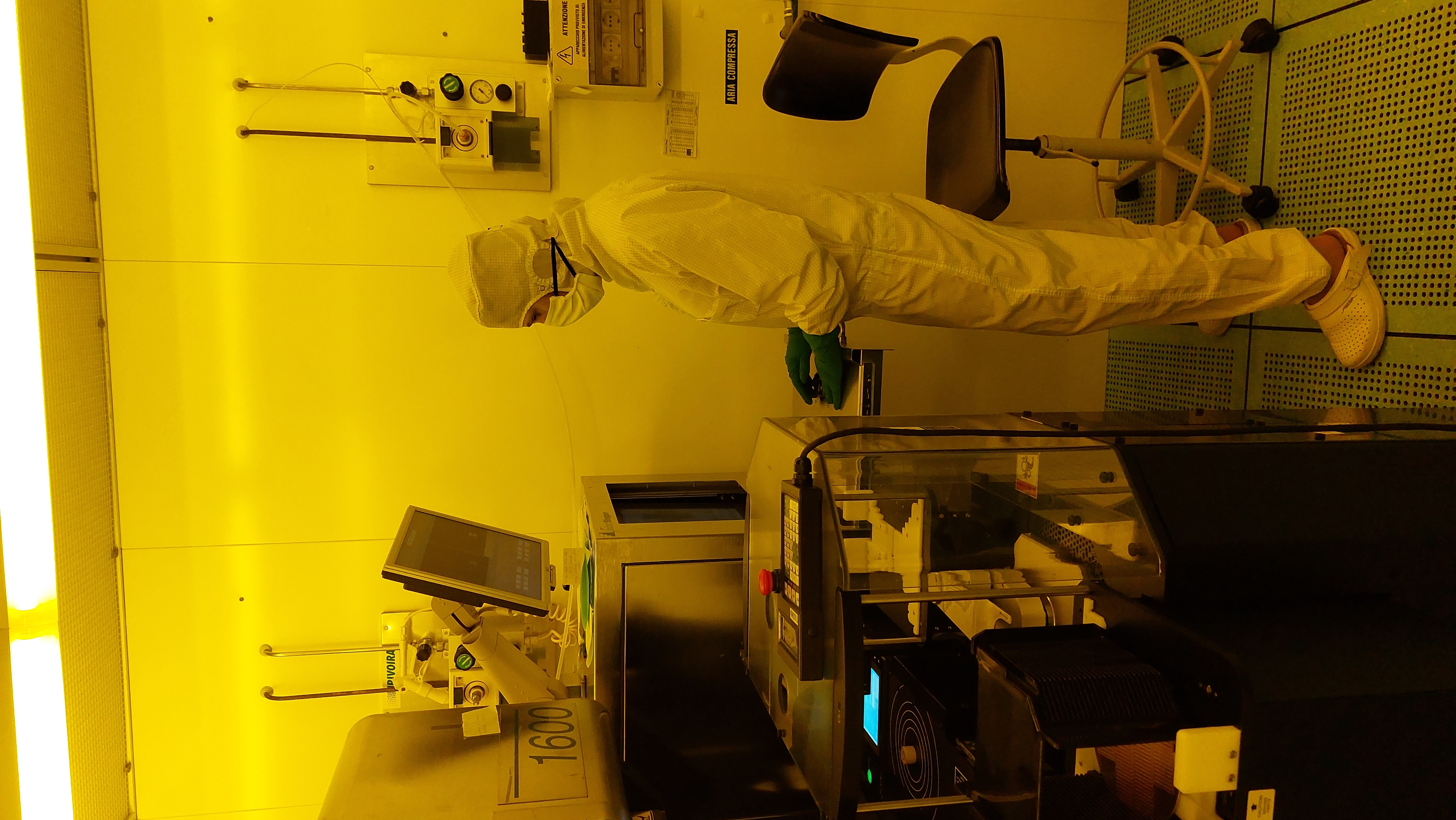 Used Ultratech 1600 Stepper