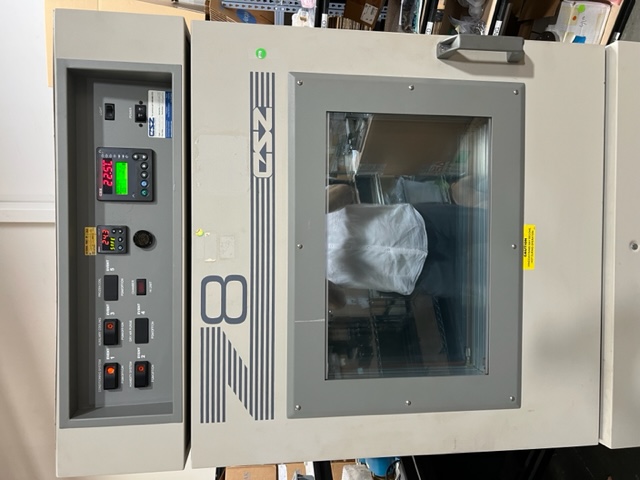 Used Cincinnati Sub-Zero Temperature Environmental Chamber ZHS-8-1-1-H/AC
