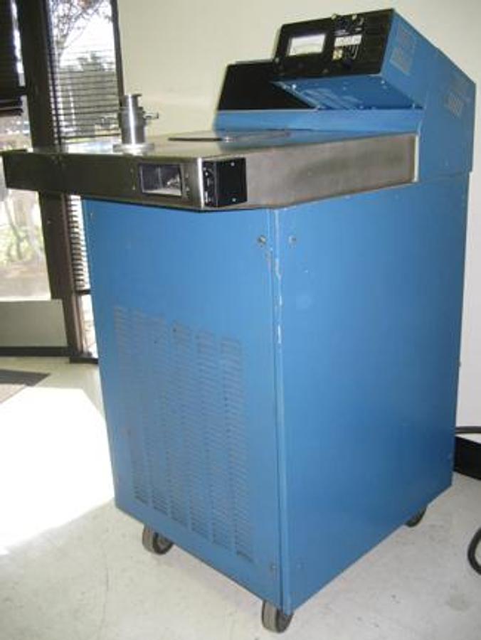 Used VARIAN 936-70 SP He Leak Detector