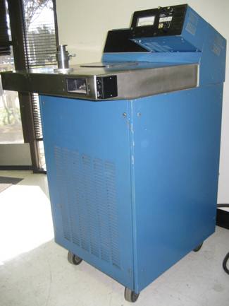 Used VARIAN 936-70 SP He Leak Detector