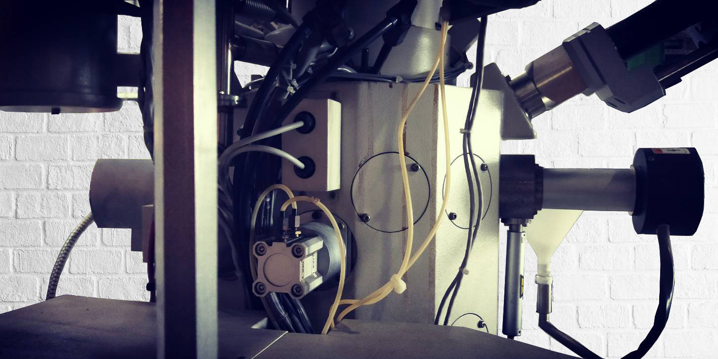 Used Hitachi S 4700 SEM