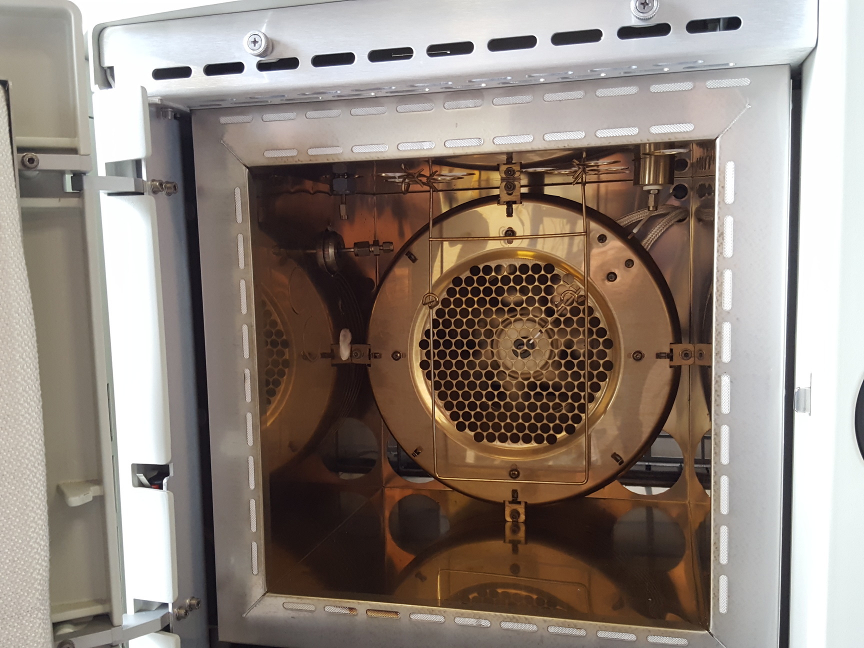 Used Thermo Finnigan GC System - TraceGC, Polaris Q Mass Spec & AS3000 Autosampler