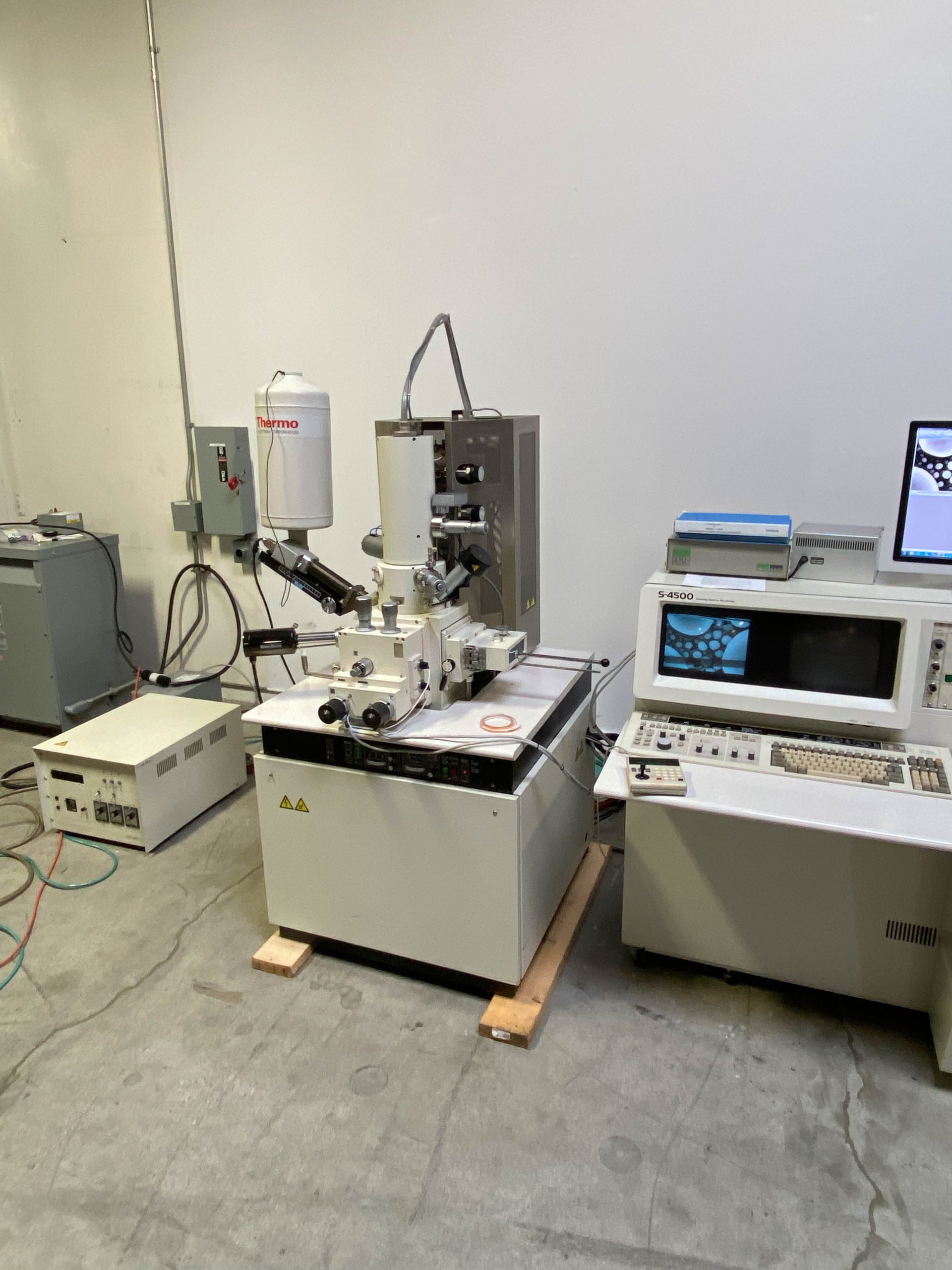 Used 1997 Hitachi S-4500 II Scanning Electron Microscope (SEM)