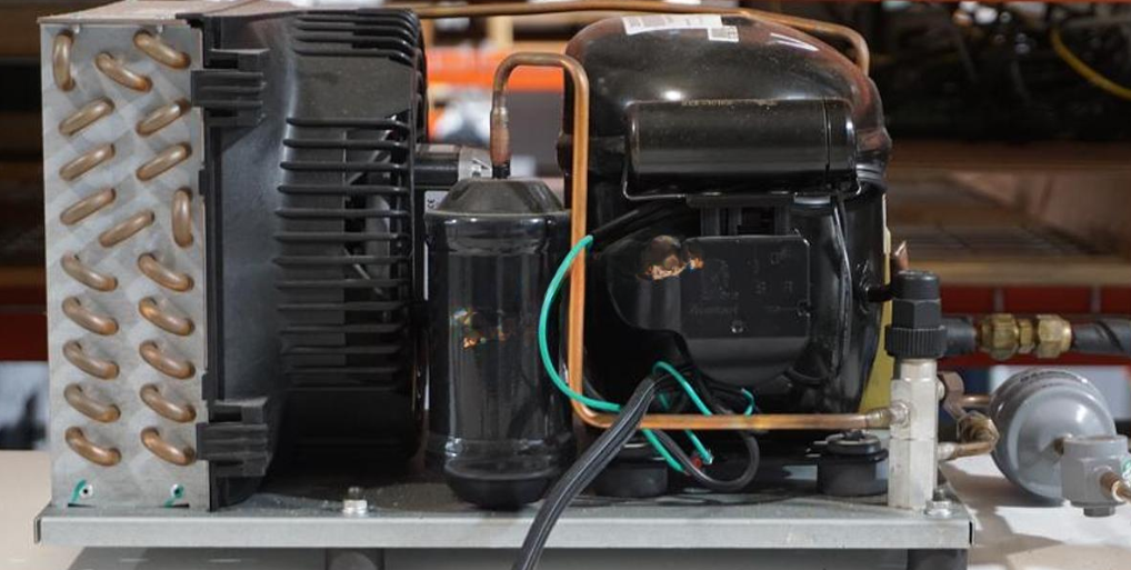 Used 2019 Mbraun MB200B 4 port glovebox and MB20 gas purifier