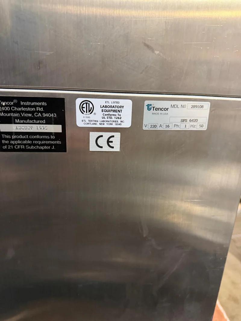 Used 1995 KLA Surfscan 6420 Particle Defect System