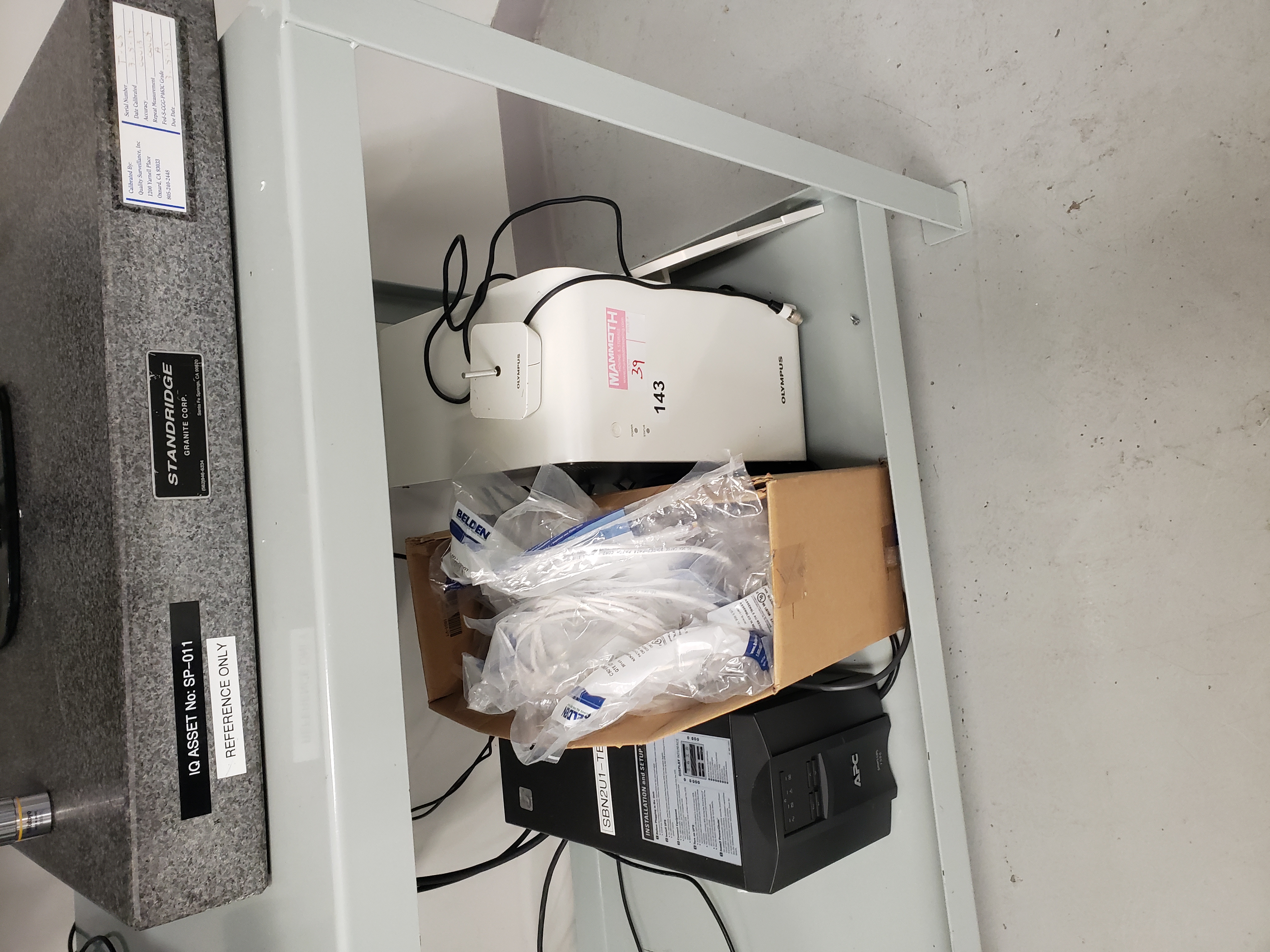 Used Signatone CM-465-22