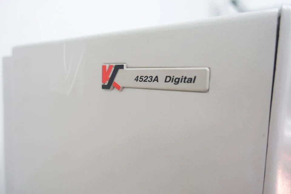Used 2001 KULICKE & SOFFA 4523AD 4523A DIGITAL K&S ULTRASONIC WEDGE WIRE BONDER