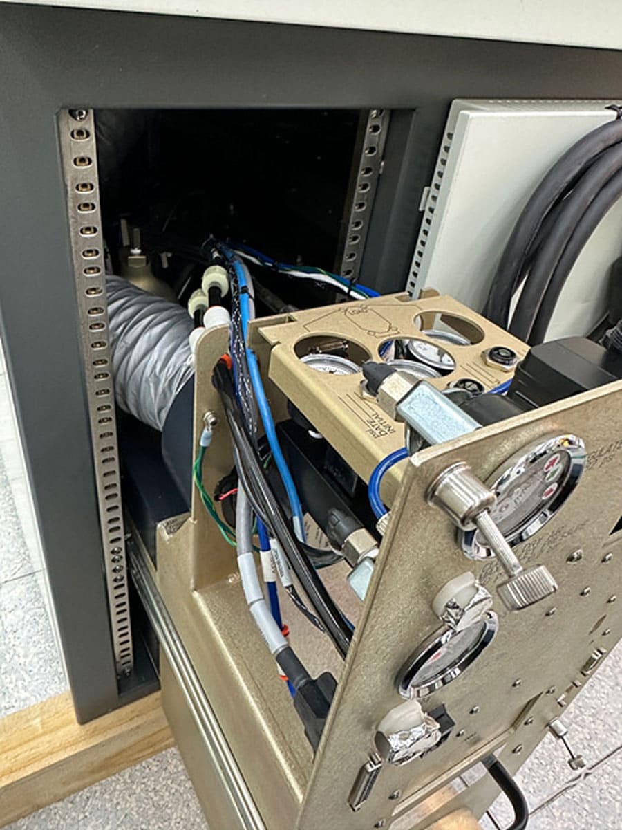 Used 2004 KLA Viper 2435