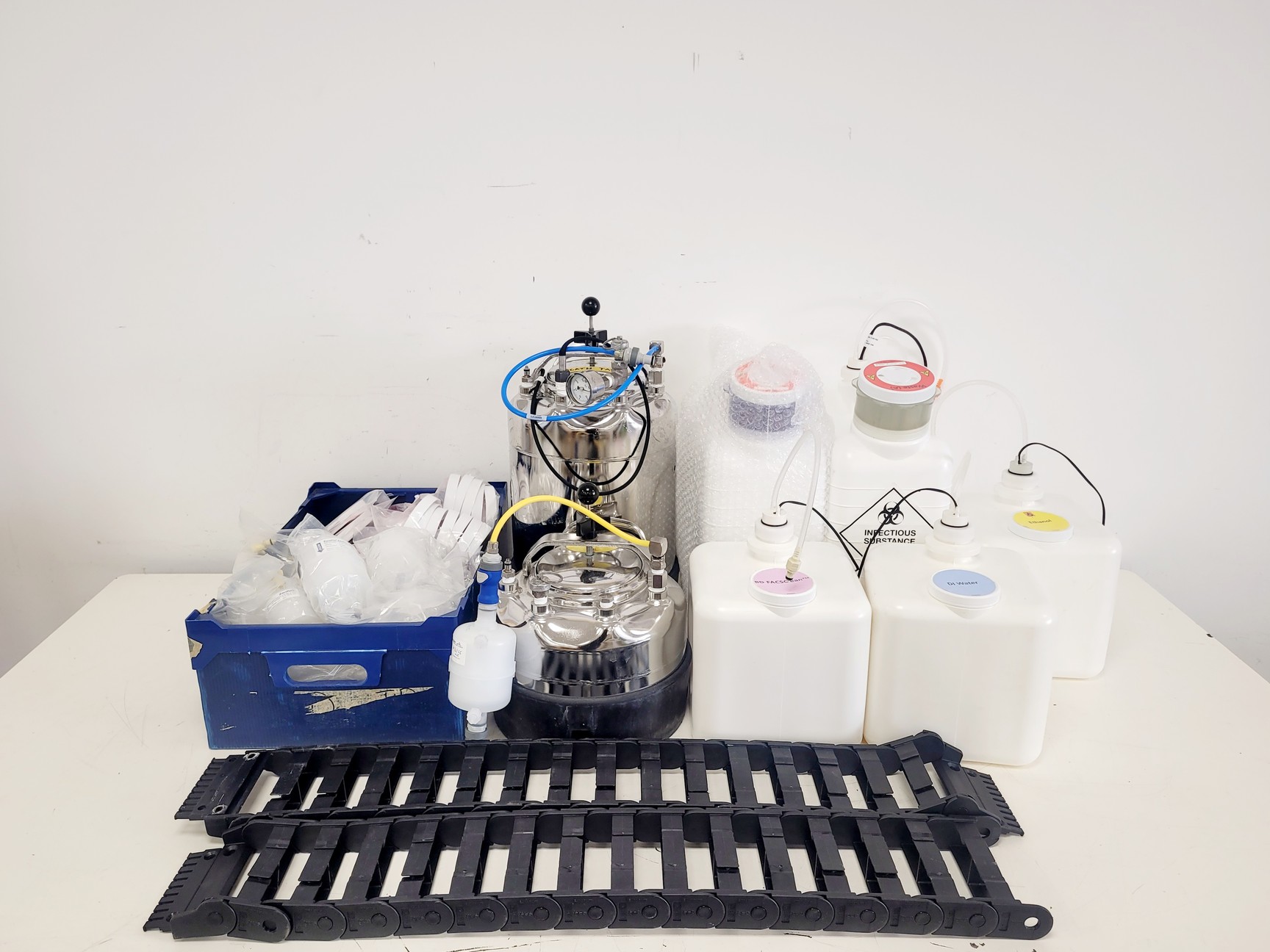 Used 2015 BD FACSAria Fusion Cell Sorter SORP w/ BD-400 Biosafety Cabinet & Accessories