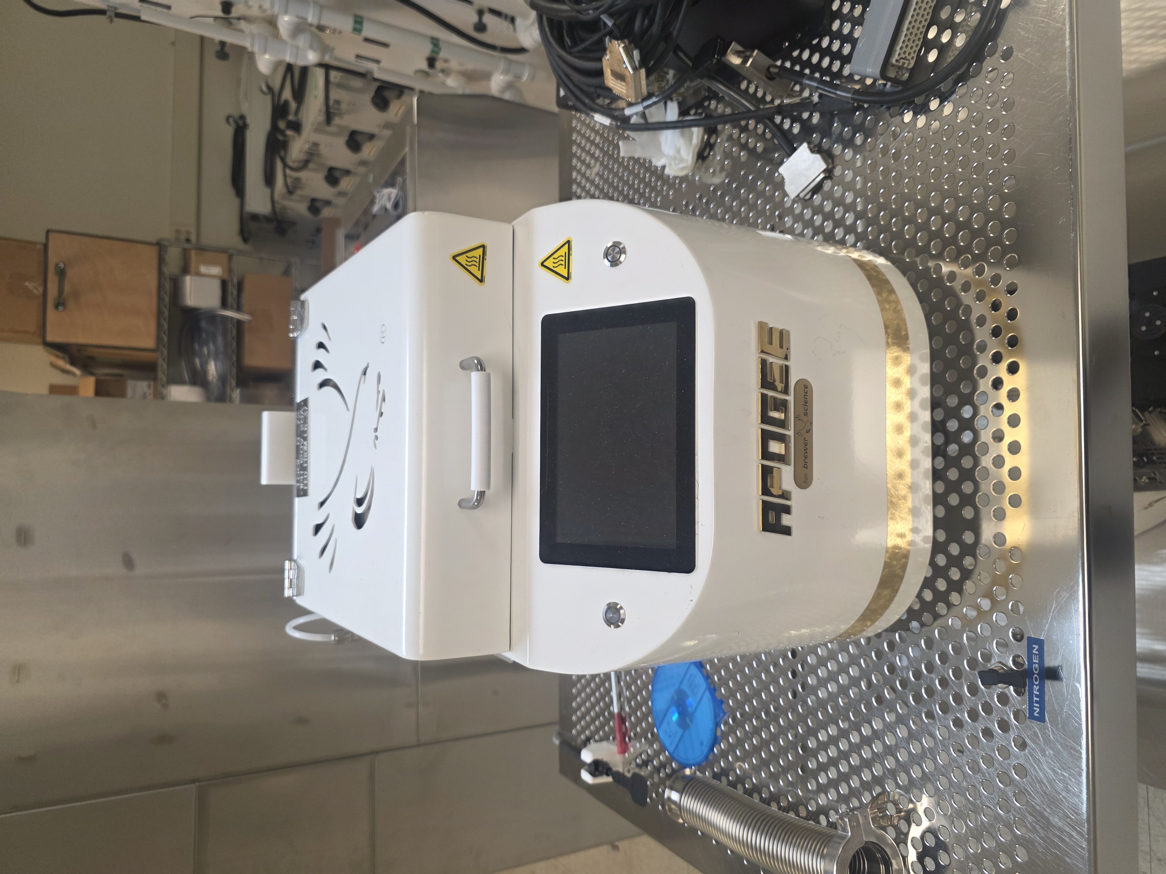 Used Brewer Science APOGEE Bake Plate System