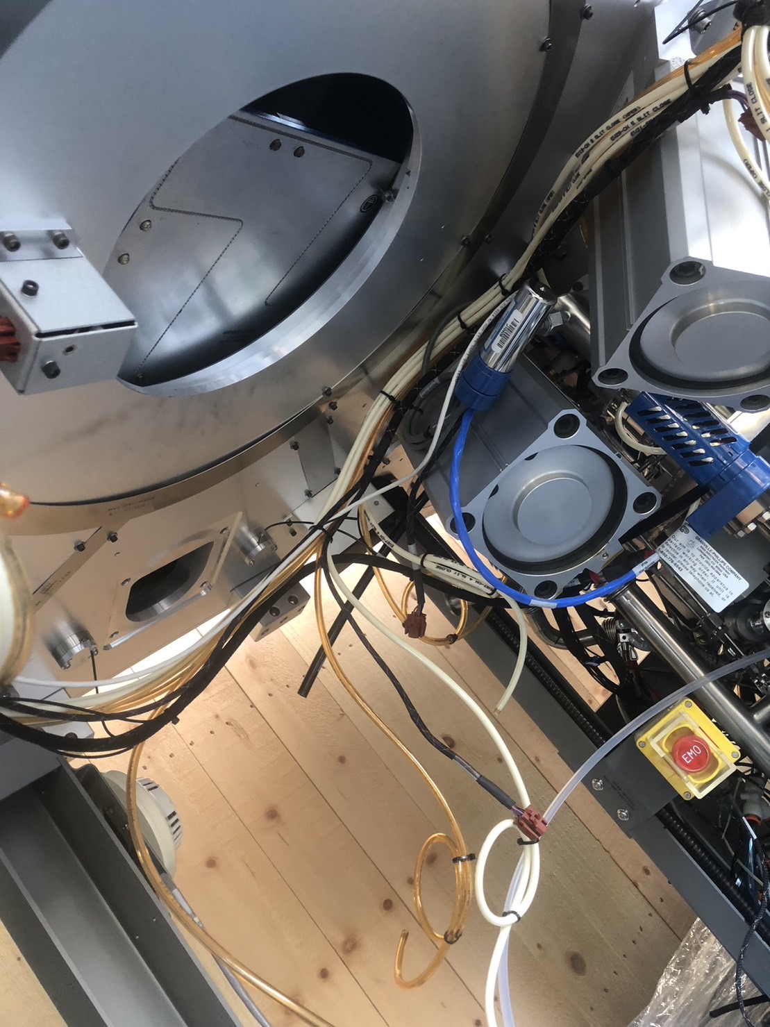 Used AMAT Endura CL IMP chamber mainframe & 2 chamber