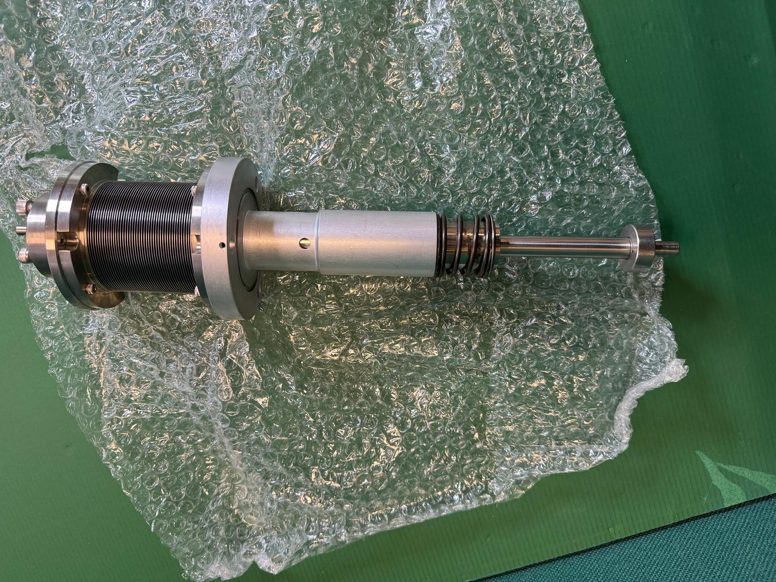 Refurbished Eaton Nova 6200AV load / unload arm