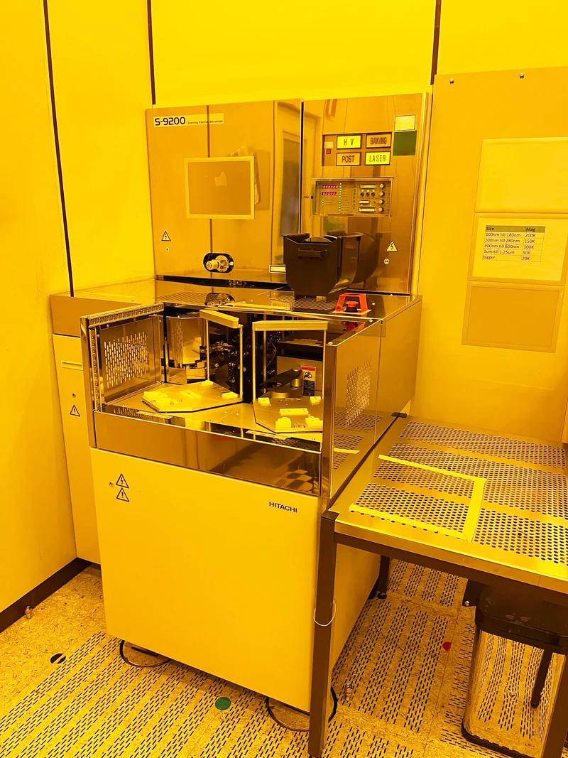 Used Hitachi S 9200 SEM (Scanning Electron Microscope)