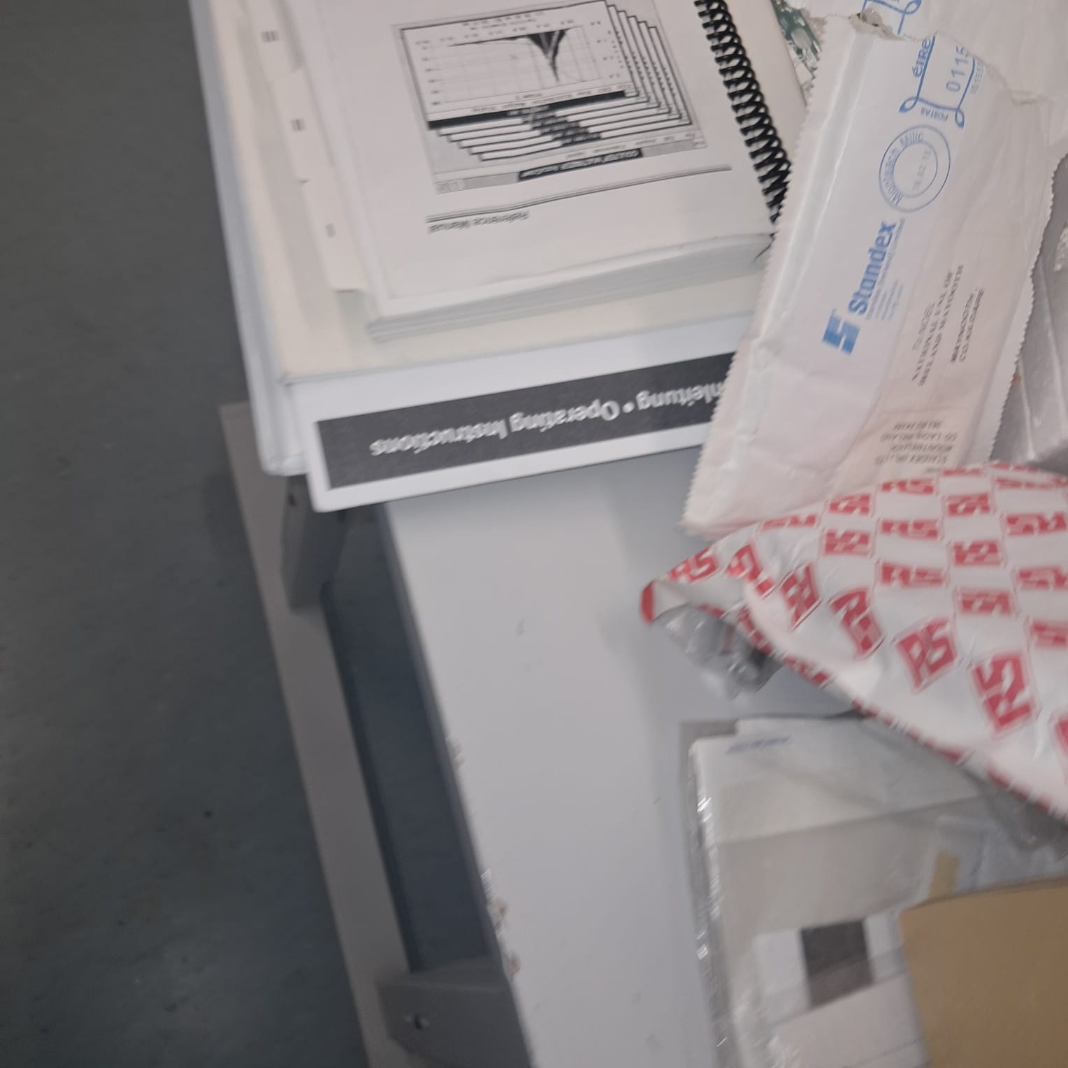 Used HITACHI S-3200 SEM