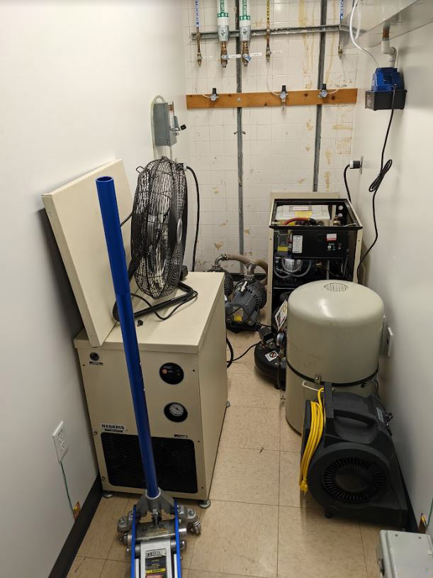 Used 1998 Hitachi S 5000 Field Emission Scanning Electron Microscope