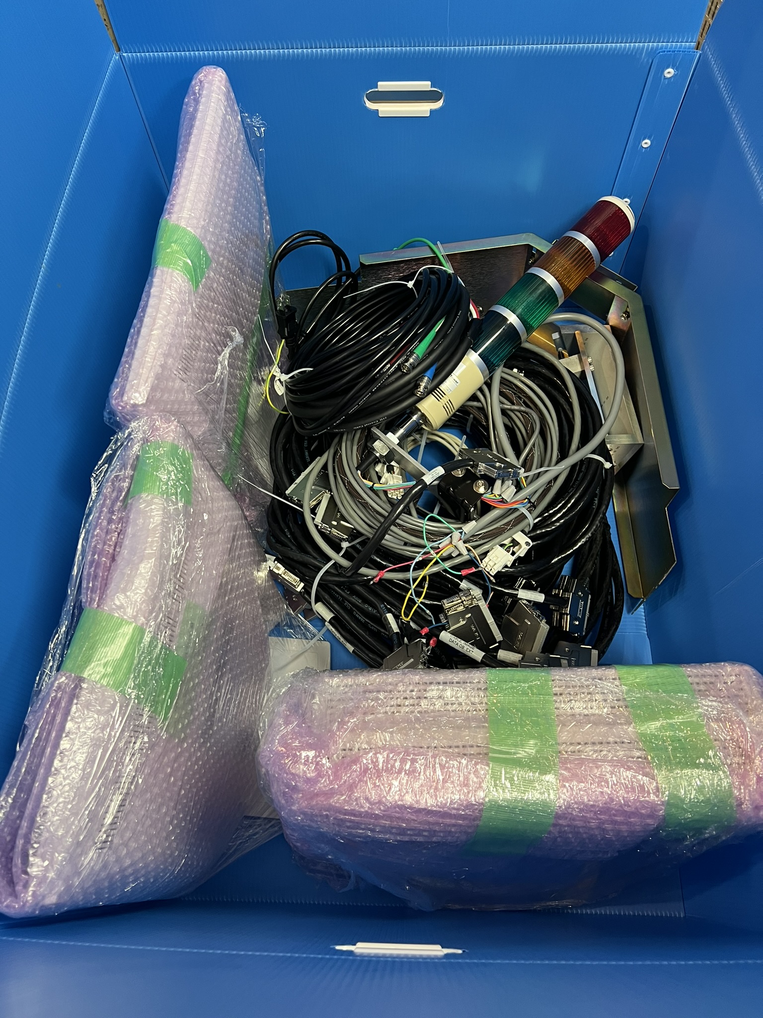 Used KLA 2138 XP Dual open cassette for 200mm