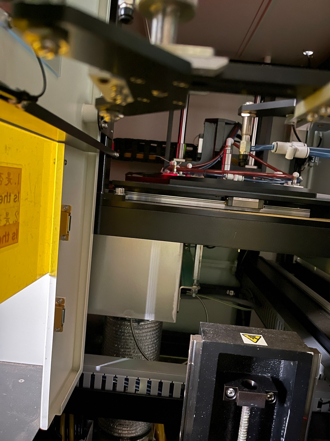 Used 2006 Lintec 2000F/12 wafer mounter