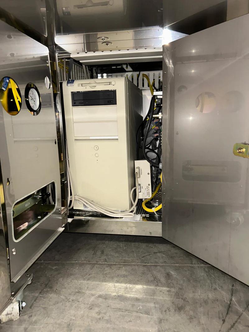 Used NIKON Optistation 3100 Wafer Inspection System