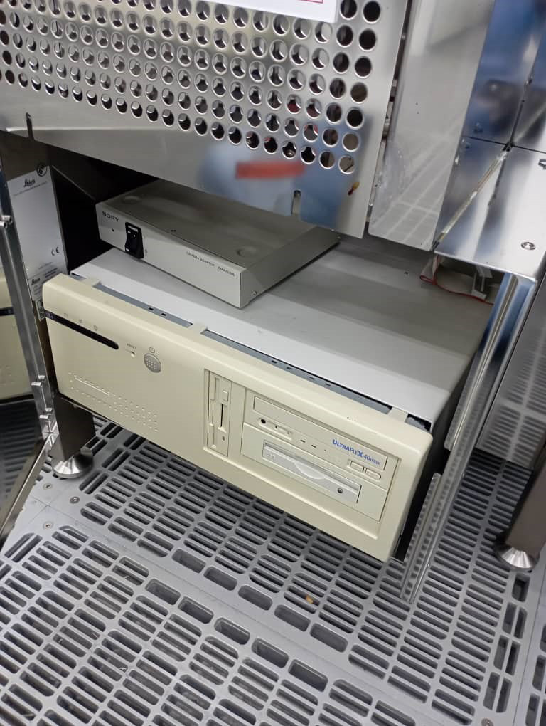 Used 2001 Leica INS 3000