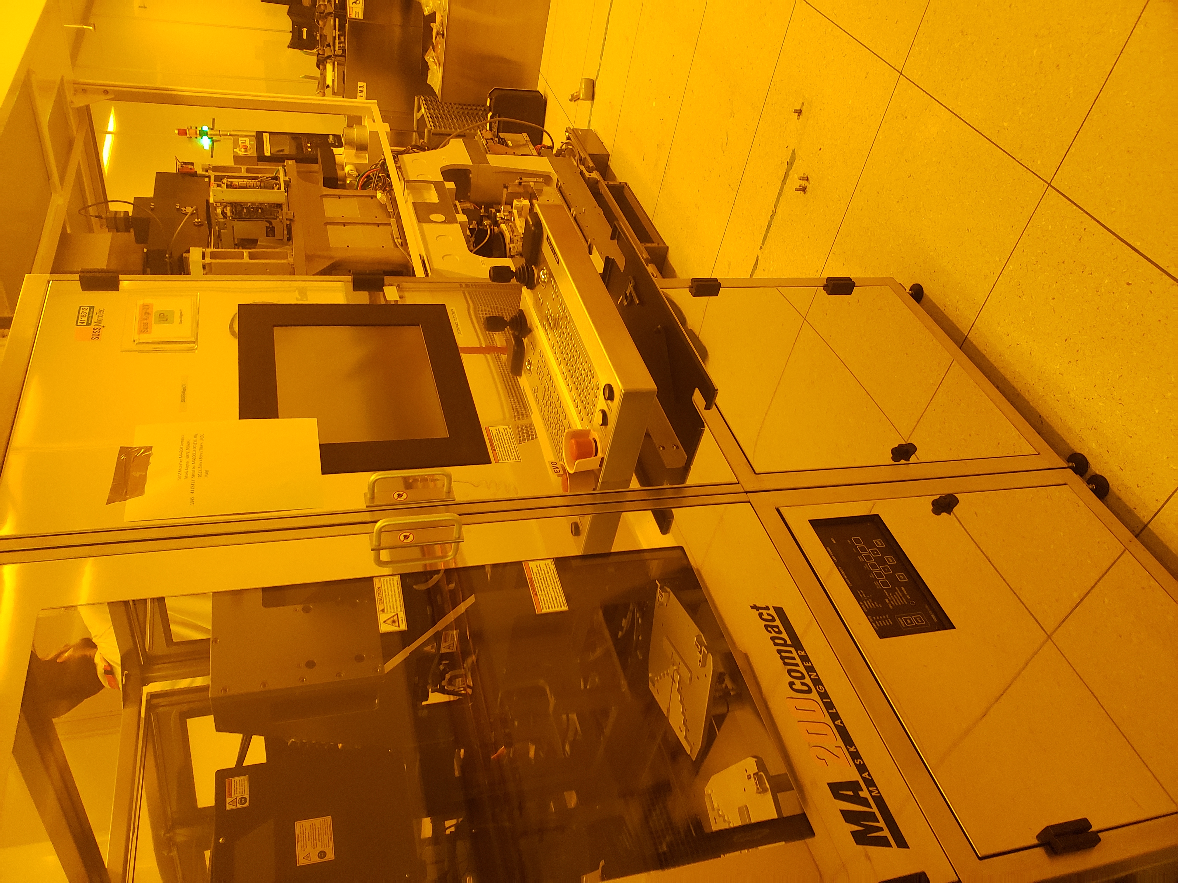 Used Suss Microtech MA-200 Compact Mask Aligner