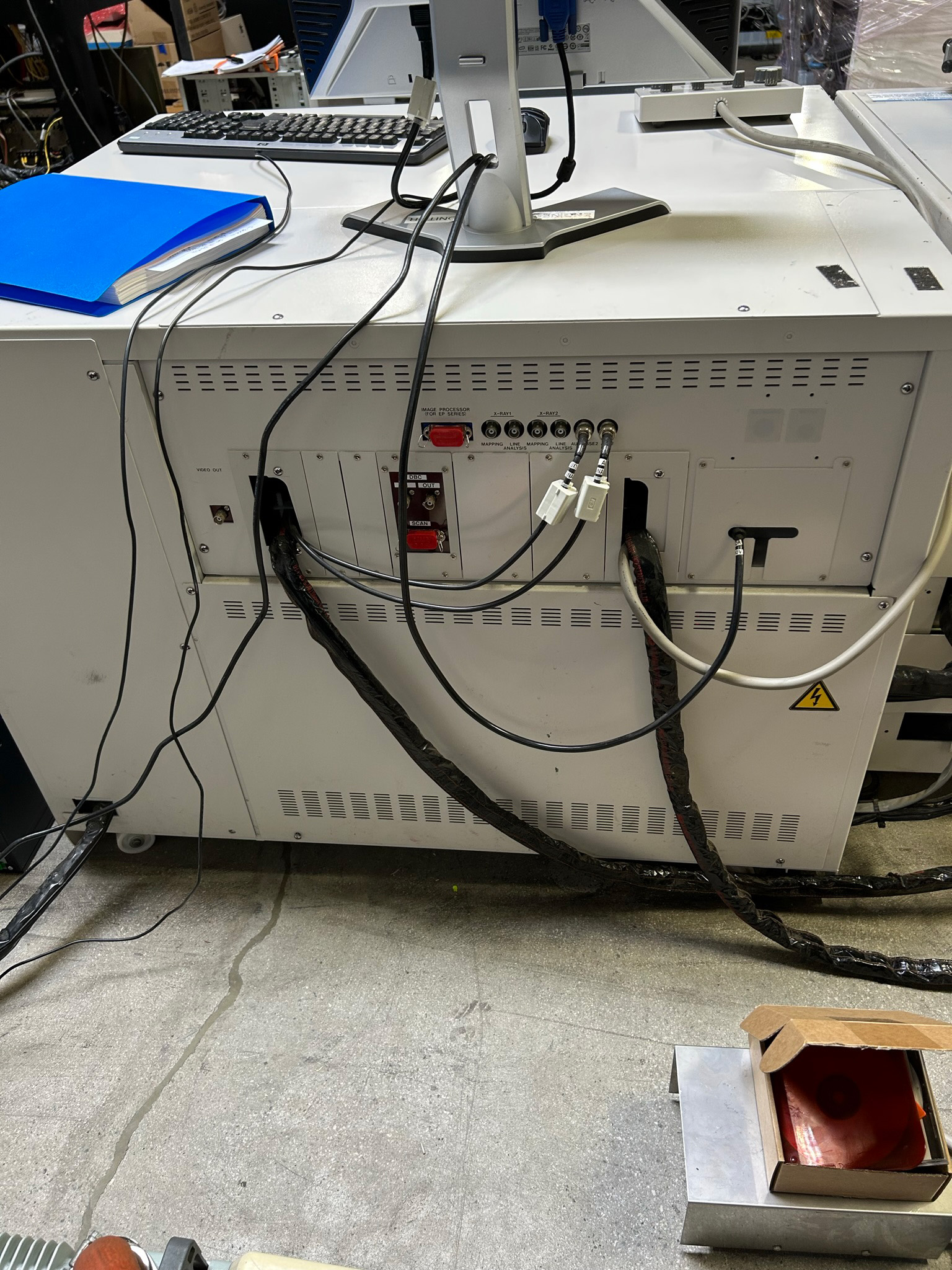 Used Hitachi S 3000 N Scanning Electron Microscope (SEM)